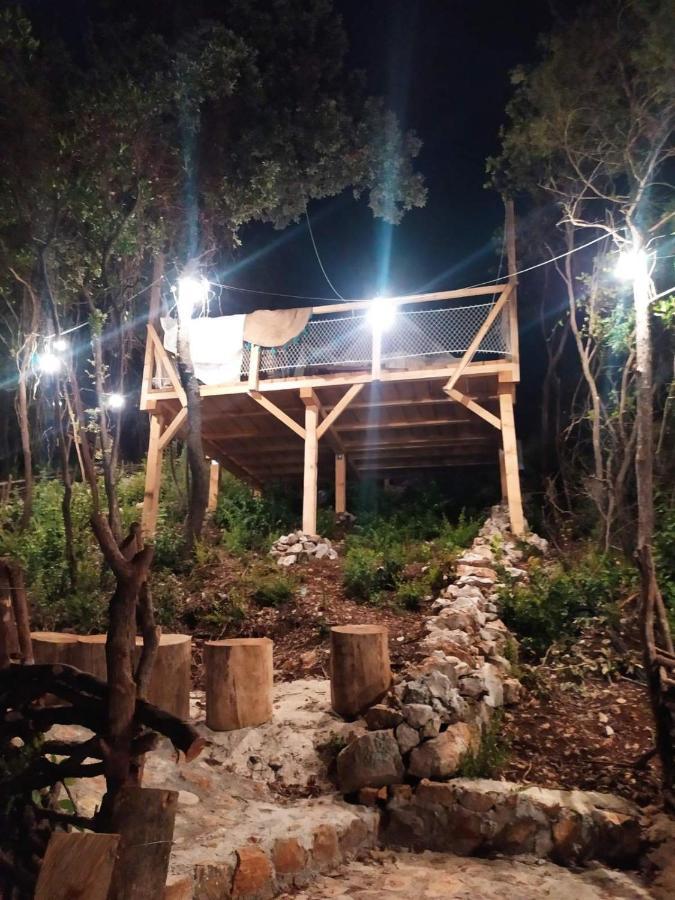 ホテル Bigova Glamping コトル エクステリア 写真