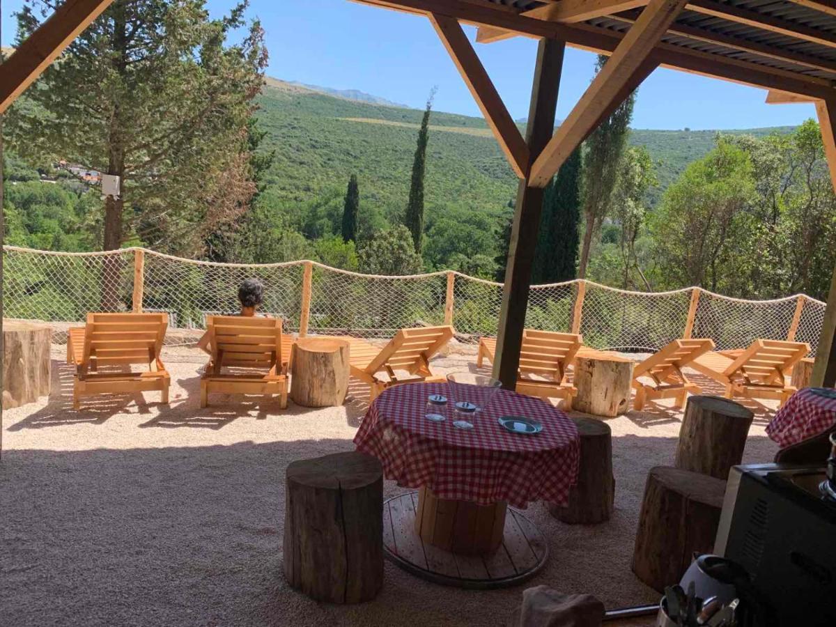 ホテル Bigova Glamping コトル エクステリア 写真